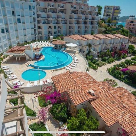 Villa 23 On The Bay Саранда Екстер'єр фото